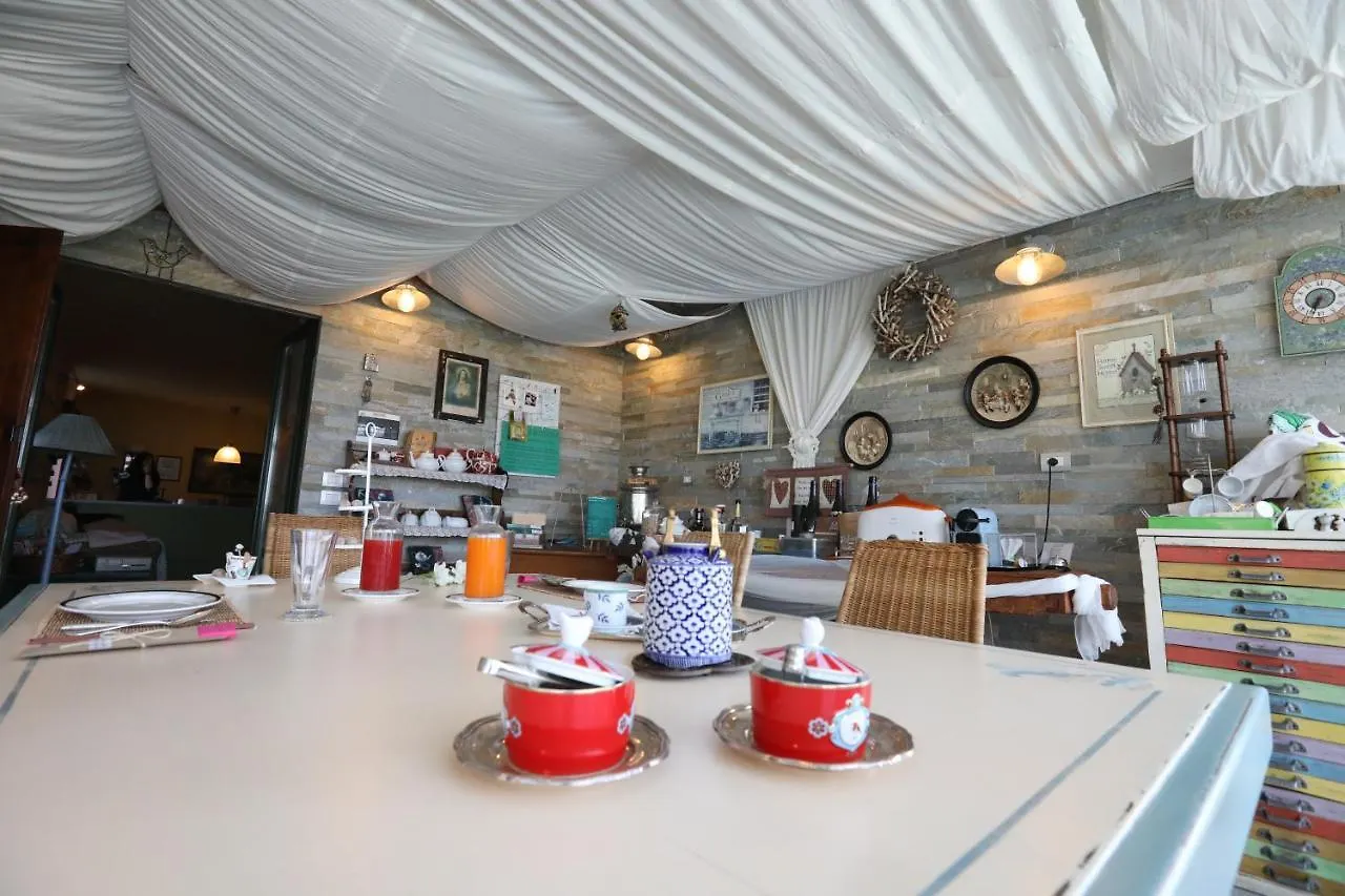 Couette-café Il Nido Al Lago Gavirate Italie